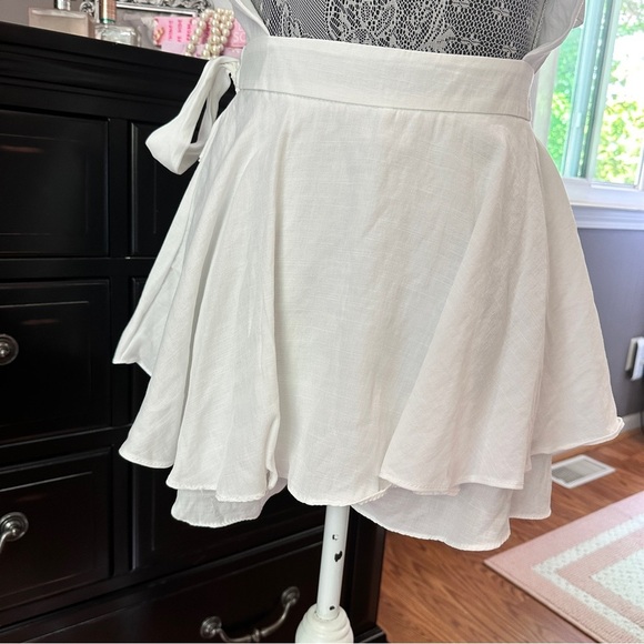 DO+BE White Ruffle Wrap Romper – Size S (New with Tags) - Picture 6 of 15